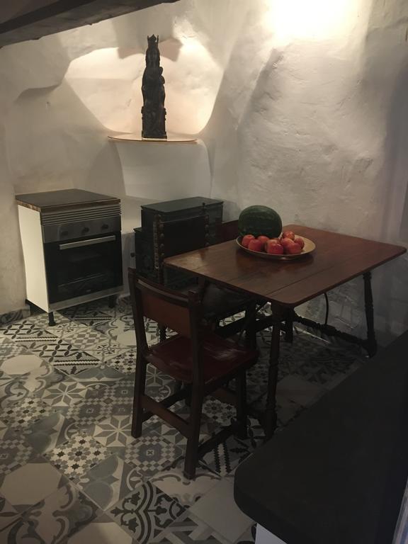 Stadthaus mitten im Künstlerviertel von Artá mit zwei Wohnungen Exterior foto